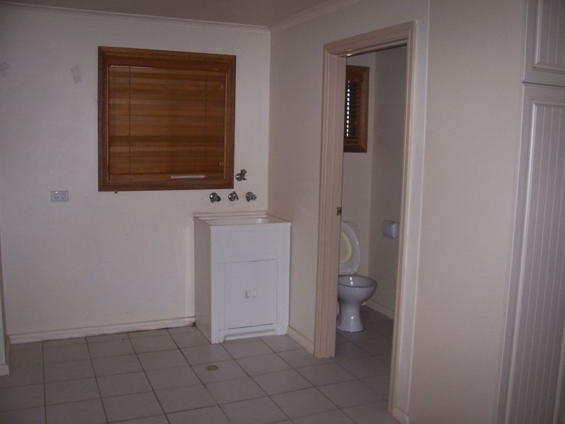 31 Railway Terrace, Bute SA 5560