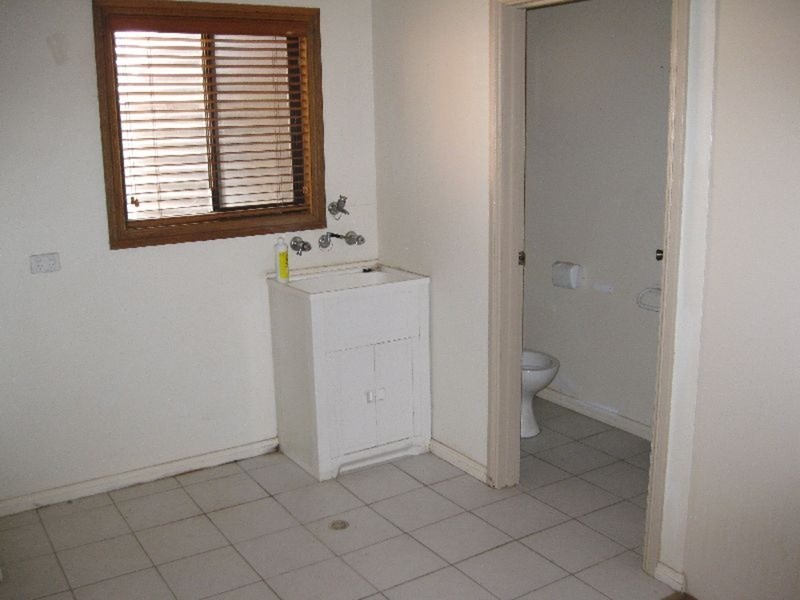 31 Railway Terrace, Bute SA 5560