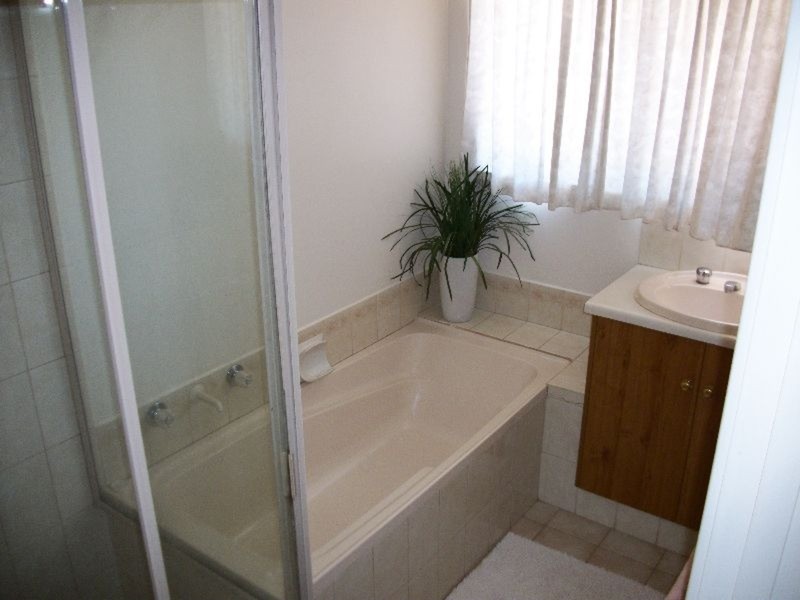 4 Marilyn Street, Moonta Bay SA 5558