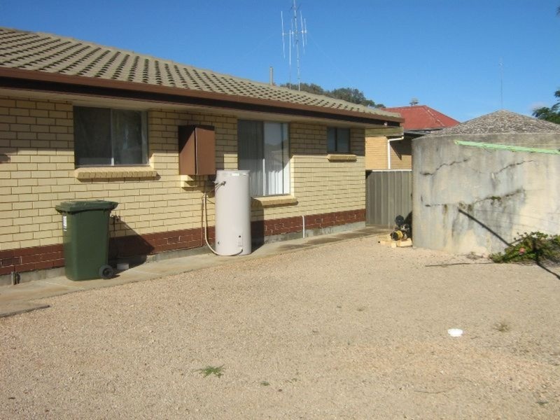 33 Railway Terrace, Bute SA 5560