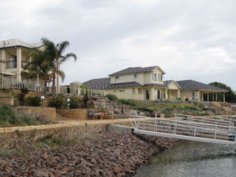 18 Genoa Place, Wallaroo SA 5556