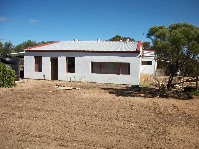 Section 2147 Downer Street, East Moonta SA 5558