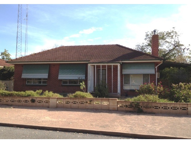 15 Blyth  Terrace, Moonta SA 5558