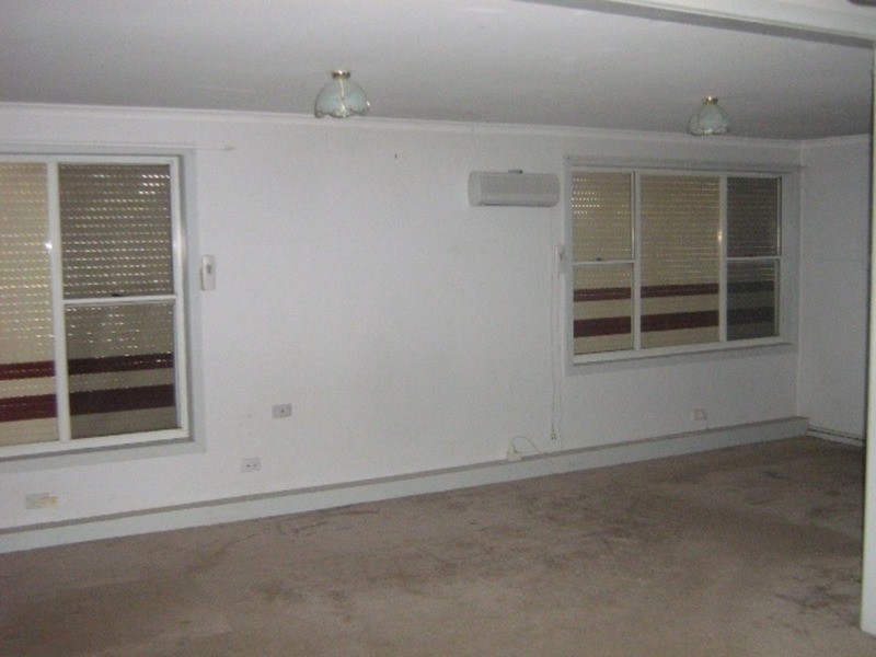 17 Hughes Street, Wallaroo SA 5556