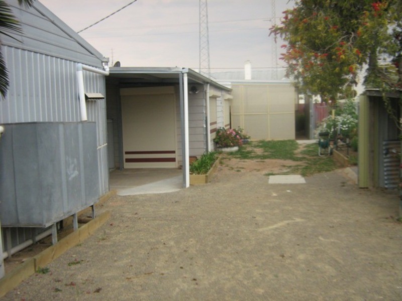 17 Hughes Street, Wallaroo SA 5556