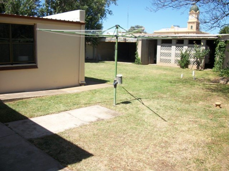 8 Henry Street, Moonta SA 5558