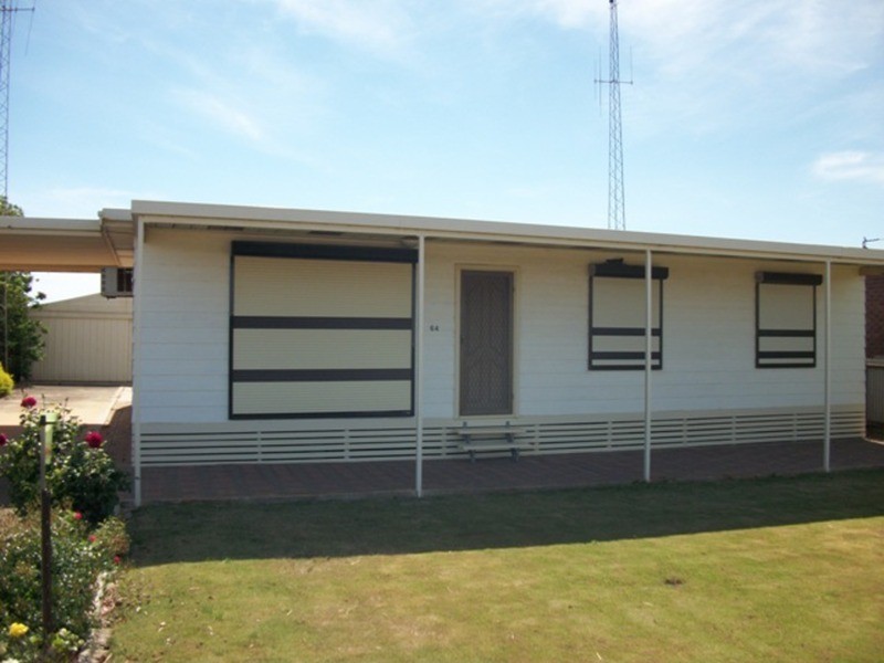 64 Woodforde Drive, North Beach SA 5556