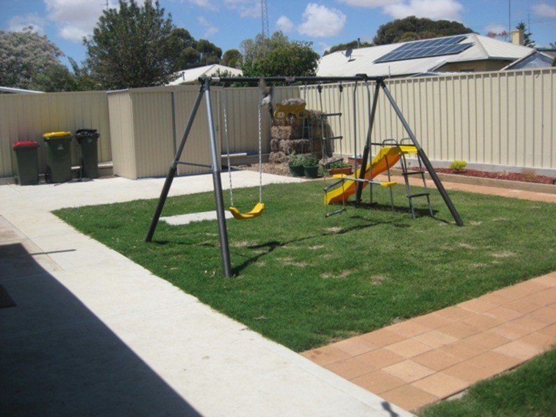 22 Smith Street, Wallaroo SA 5556