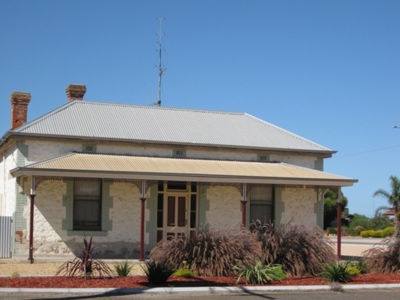 66 Port Road, Kadina SA 5554