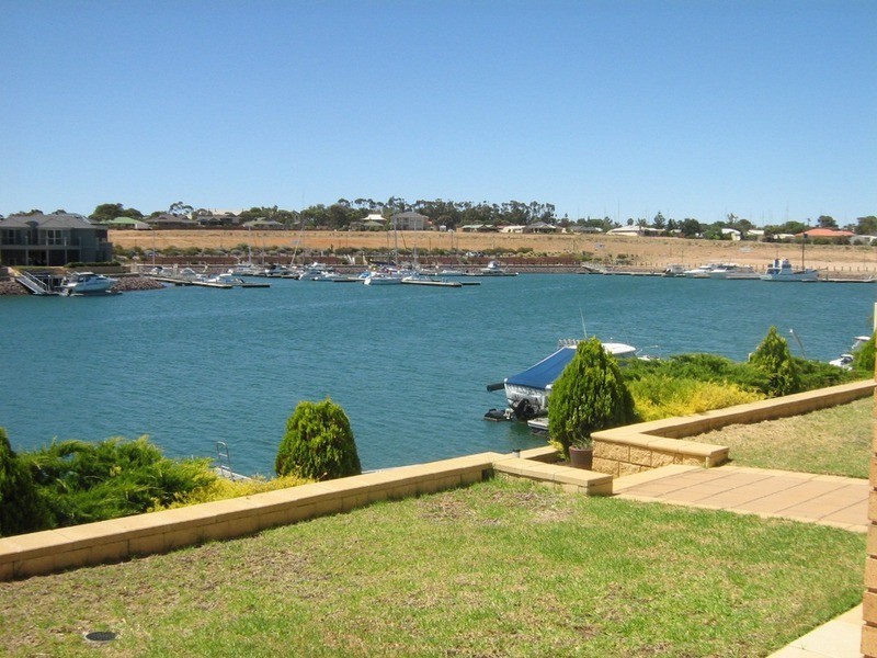 46 Pamir Court, Wallaroo SA 5556