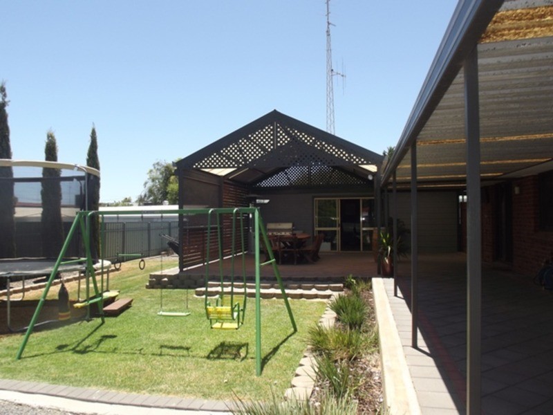 6 Tucker Parade, Kadina SA 5554