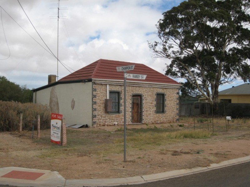 27 Ramsey Street, Kadina SA 5554