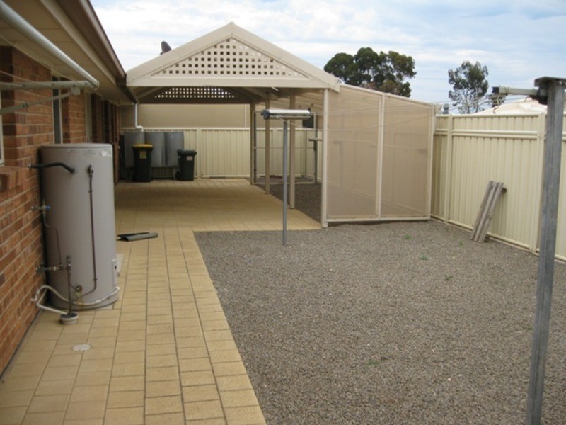 Unit 3 Majors Road, Moonta SA 5558