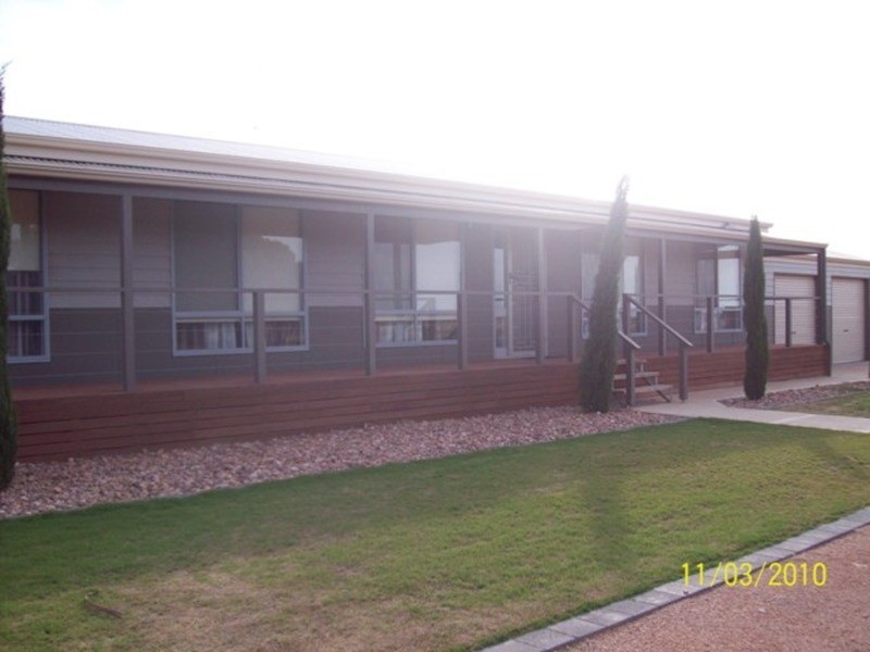 72 North Terrace, Moonta SA 5558