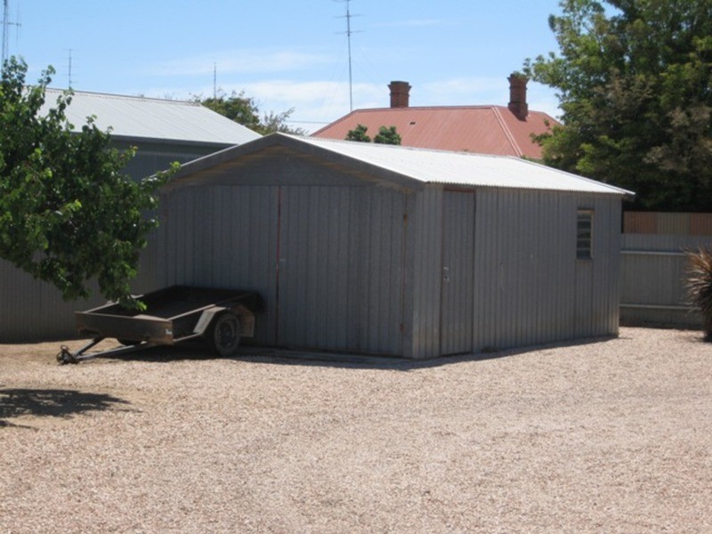 2 Letcher Street, Kadina SA 5554