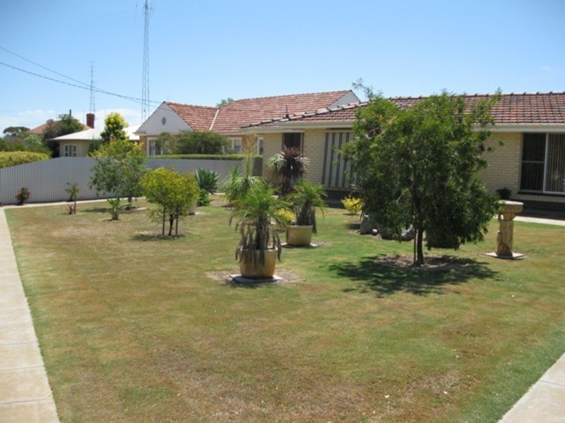 2 Letcher Street, Kadina SA 5554