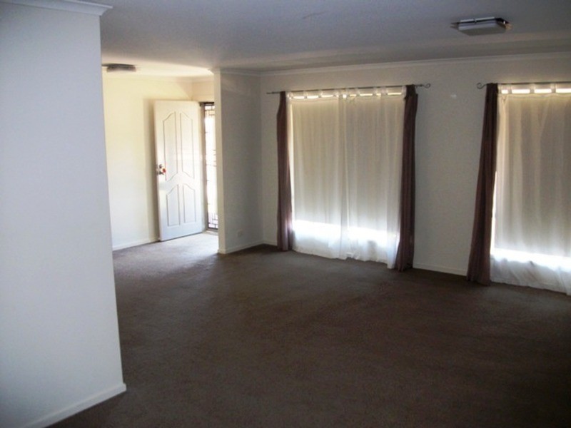 72 North Terrace, Moonta Bay SA 5558