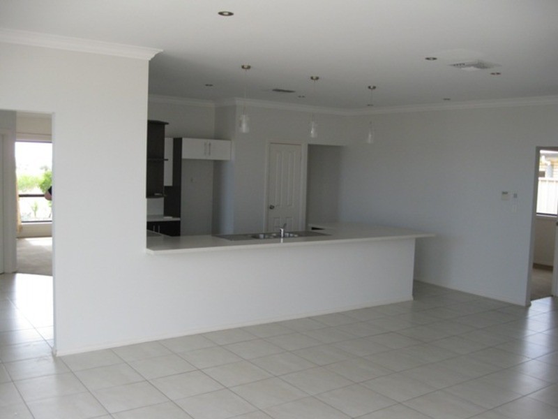 4 Pommern Way, Wallaroo SA 5556