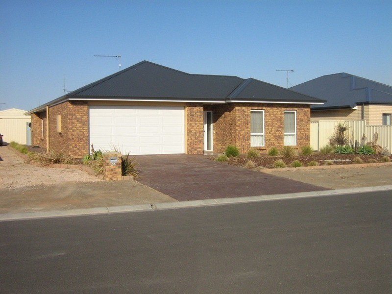 24 Measday Crescent, Kadina SA 5554