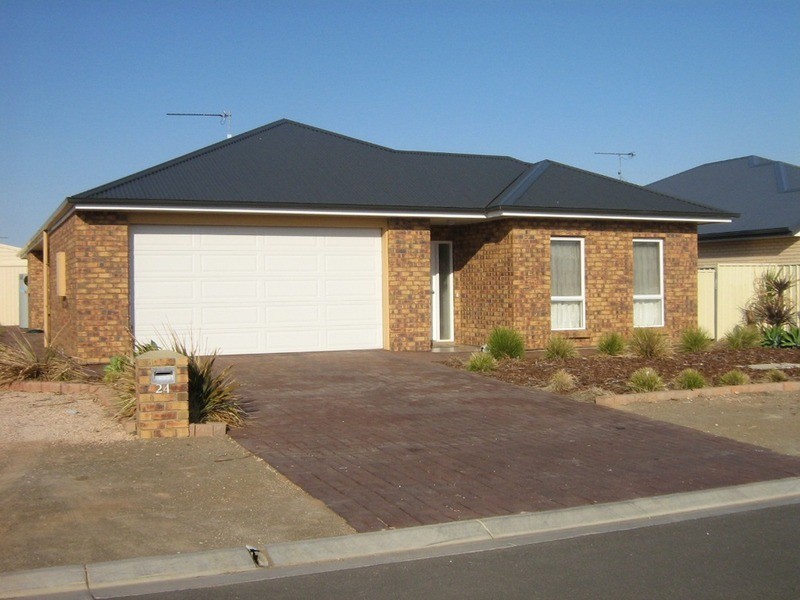 24 Measday Crescent, Kadina SA 5554