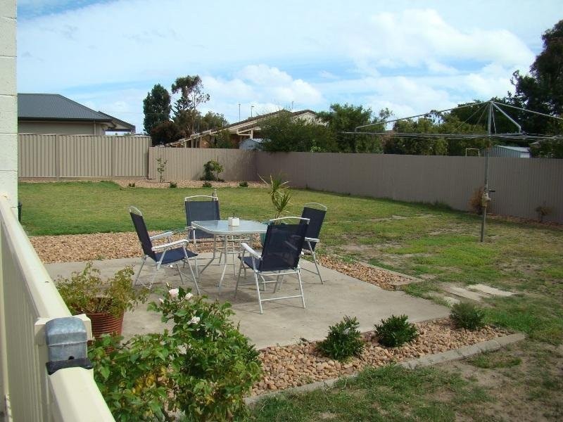 16 Churchill Road, Victor Harbor SA 5211