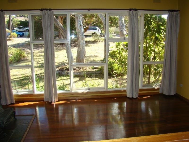 15 Folkestone Terrace, Victor Harbor SA 5211