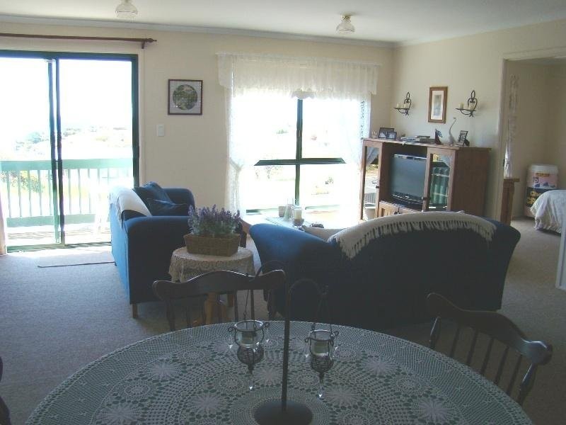 8 Pilot Court, Encounter Bay SA 5211