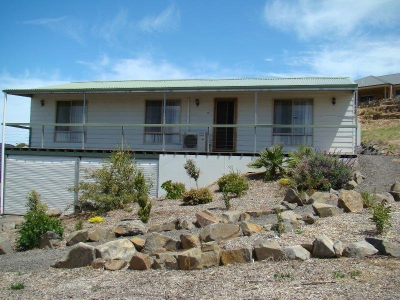 13 Poltong Crescent, Encounter Bay SA 5211