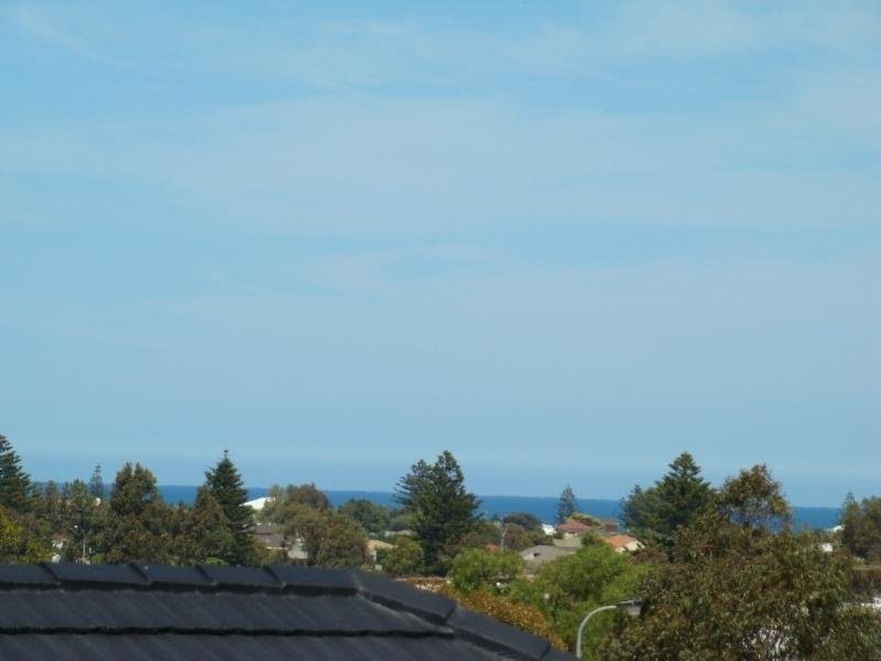 13 Poltong Crescent, Encounter Bay SA 5211