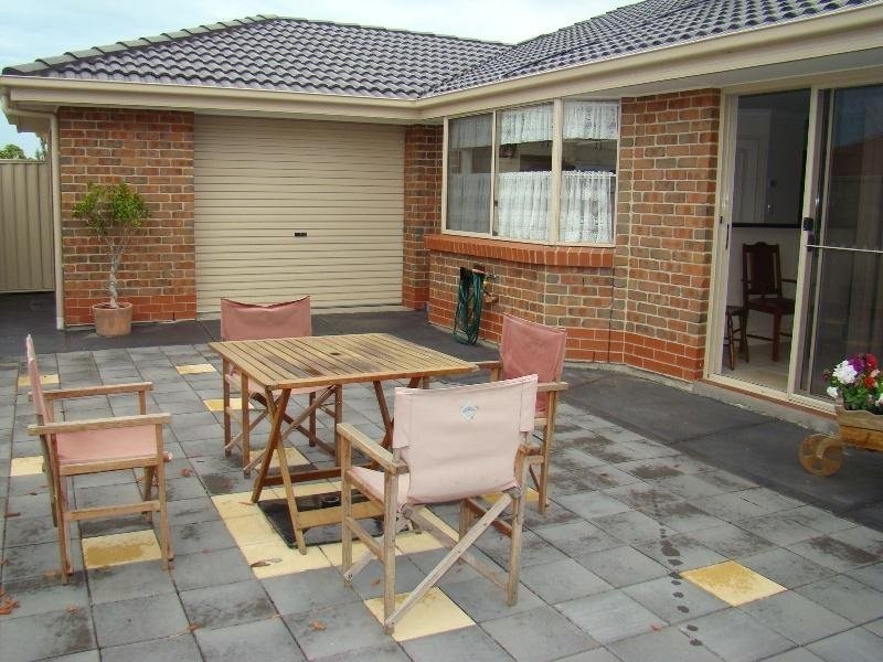 2 Lawson Street, Victor Harbor SA 5211