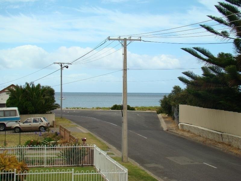 8 Inman Street, Victor Harbor SA 5211