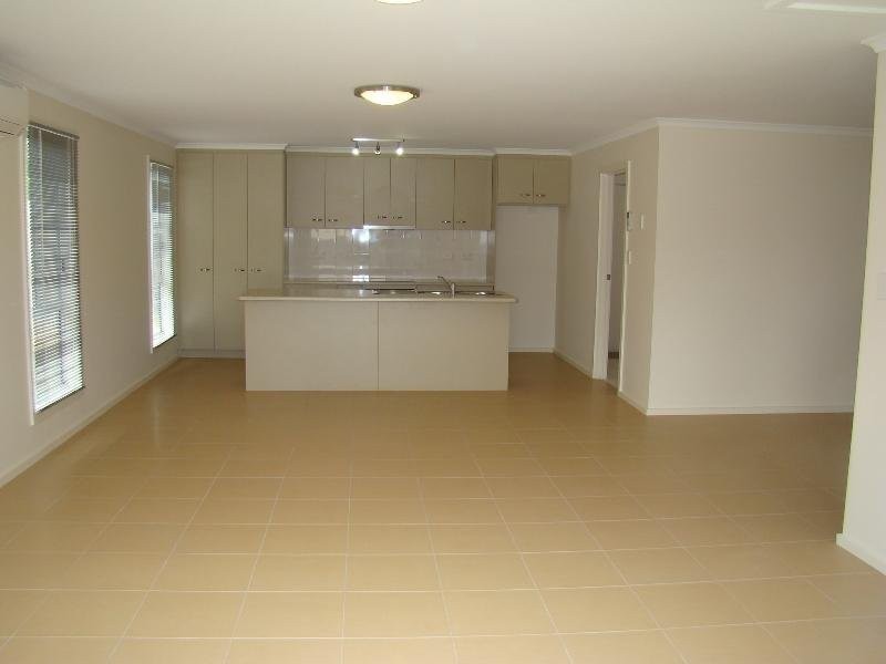 8 Inman Street, Victor Harbor SA 5211