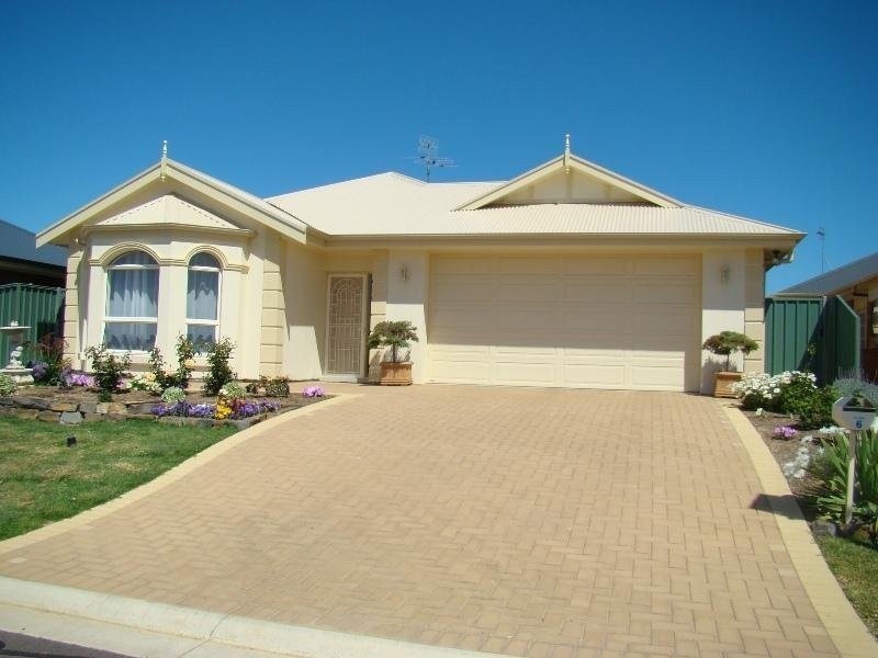 6 Dalblair Street, Encounter Bay SA 5211