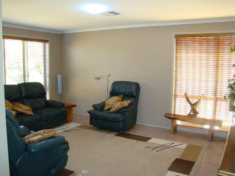 1 Bayview Grove, Encounter Bay SA 5211