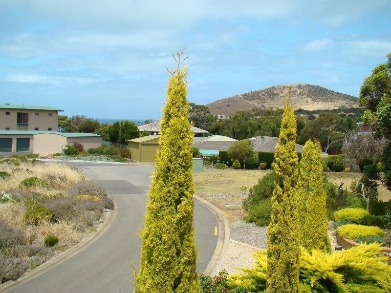1 Bayview Grove, Encounter Bay SA 5211