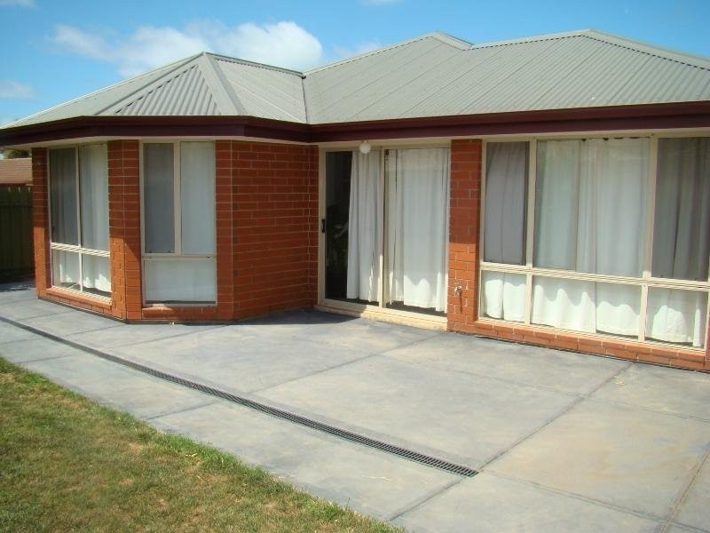 9 Dolphin Avenue, Encounter Bay SA 5211