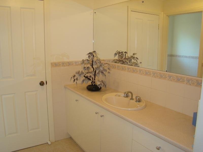 9 Dolphin Avenue, Encounter Bay SA 5211