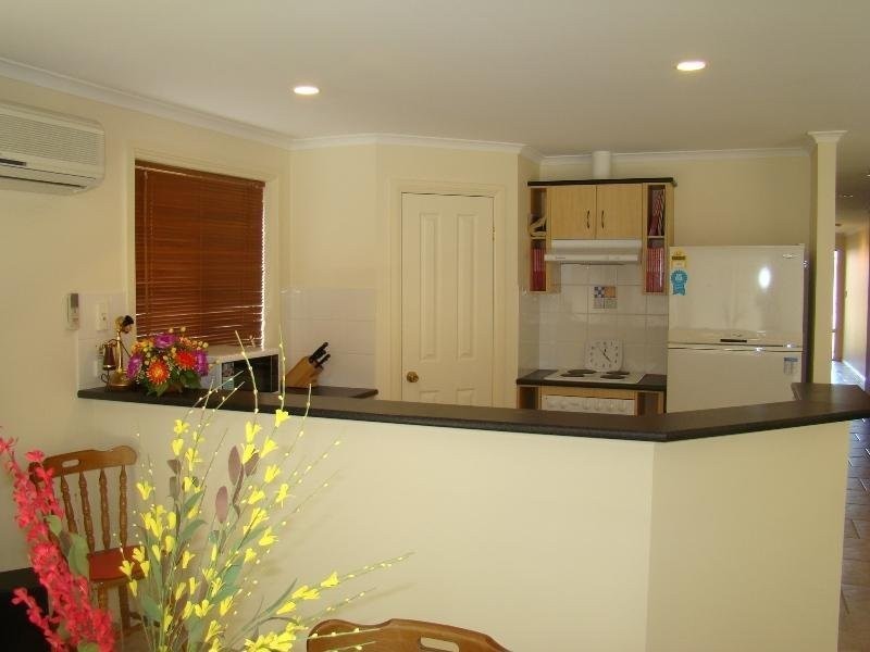 9 Dolphin Avenue, Encounter Bay SA 5211