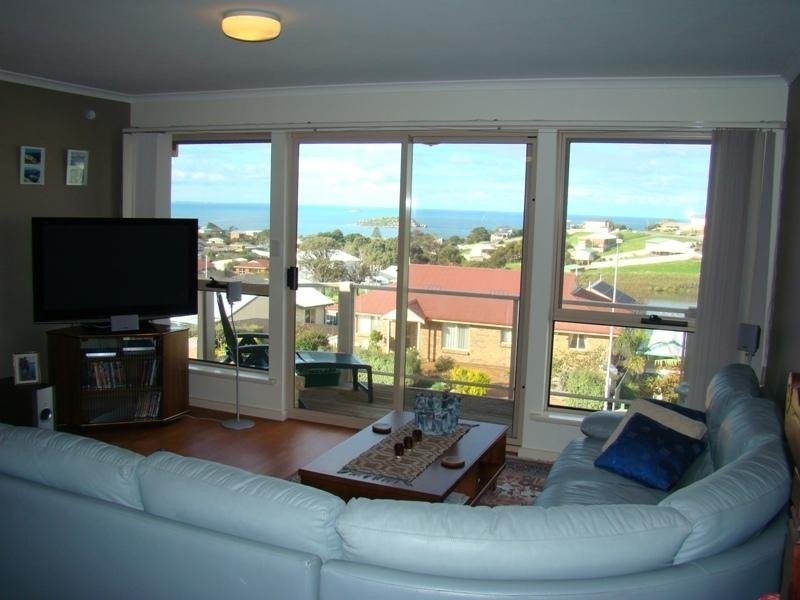 25 Minke Whale Drive, Encounter Bay SA 5211