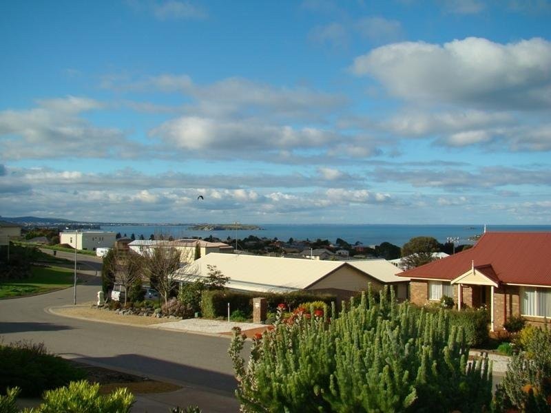 25 Minke Whale Drive, Encounter Bay SA 5211