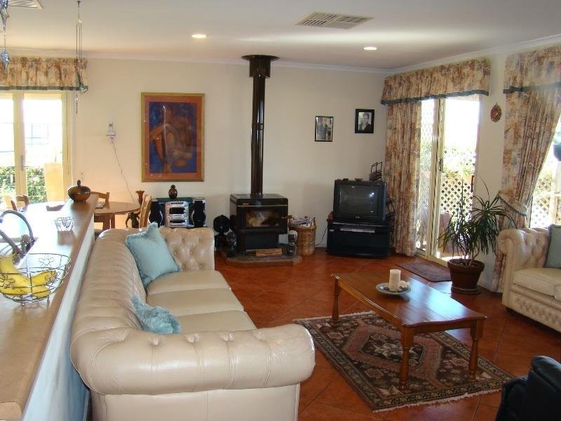 22 Southern Right Crescent, Encounter Bay SA 5211