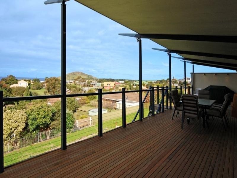 18 Kirby Street, Encounter Bay SA 5211