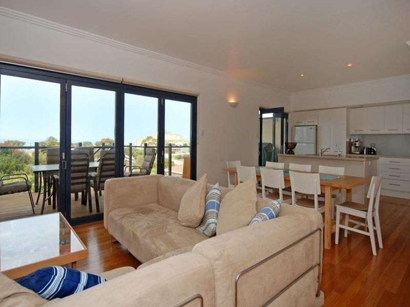 18 Kirby Street, Encounter Bay SA 5211