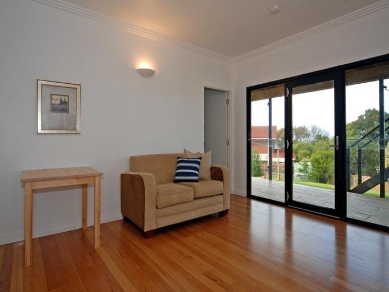 18 Kirby Street, Encounter Bay SA 5211