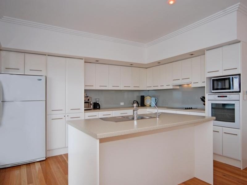 18 Kirby Street, Encounter Bay SA 5211