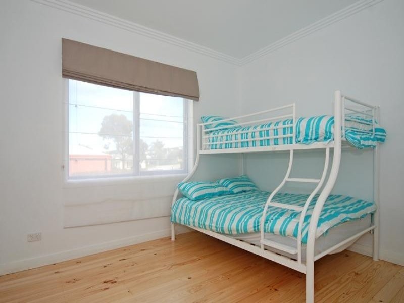 18 Kirby Street, Encounter Bay SA 5211