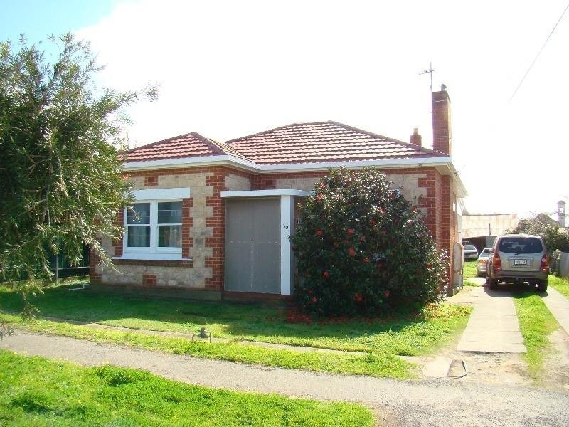 30 Hill Street, Victor Harbor SA 5211