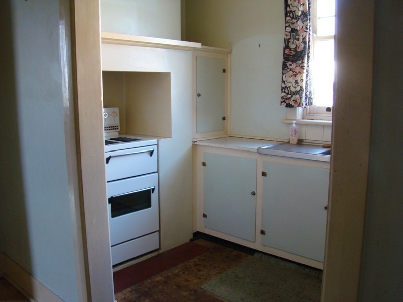 30 Hill Street, Victor Harbor SA 5211