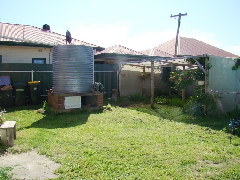 30 Hill Street, Victor Harbor SA 5211