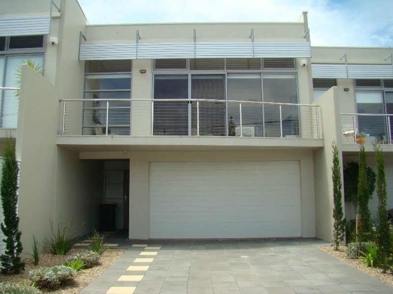 2/4 Wood Street, Encounter Bay SA 5211